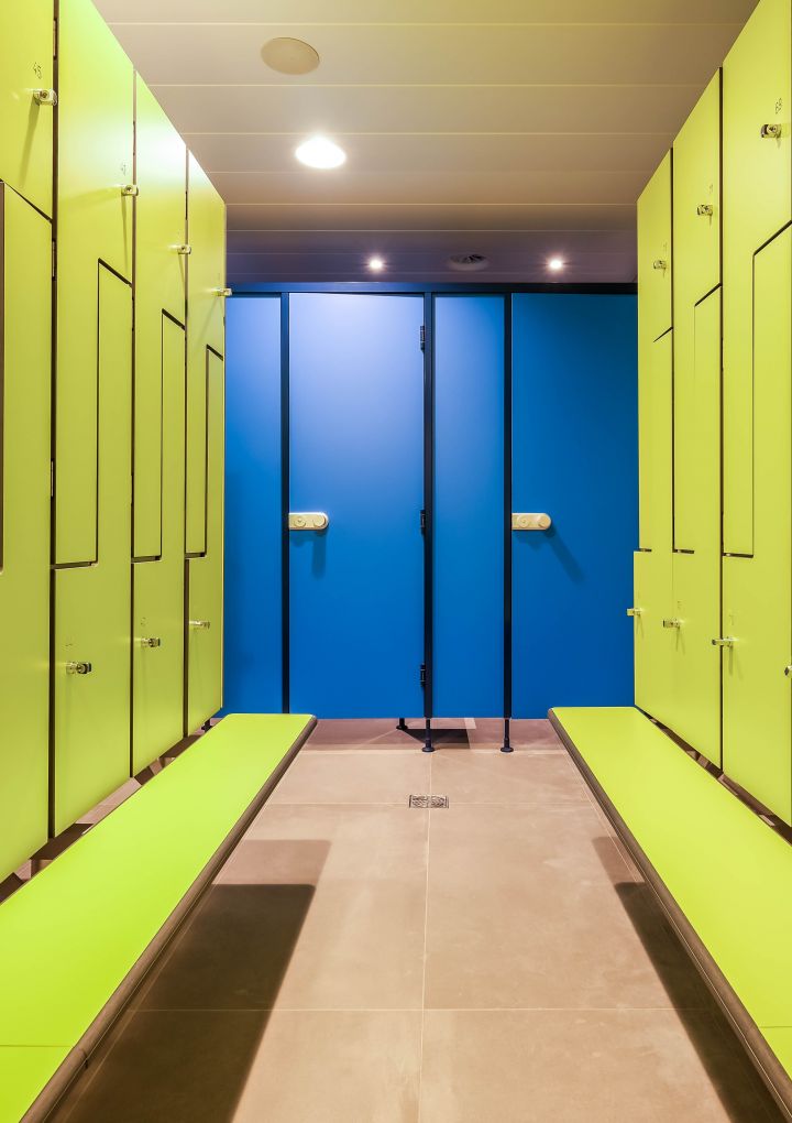 Vestiaires avec casiers